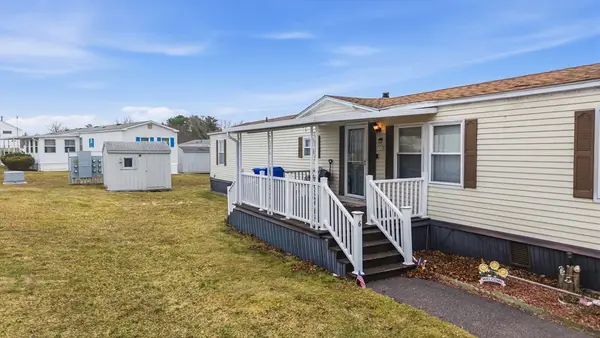 6 John Alden Rd, Taunton, MA 02780