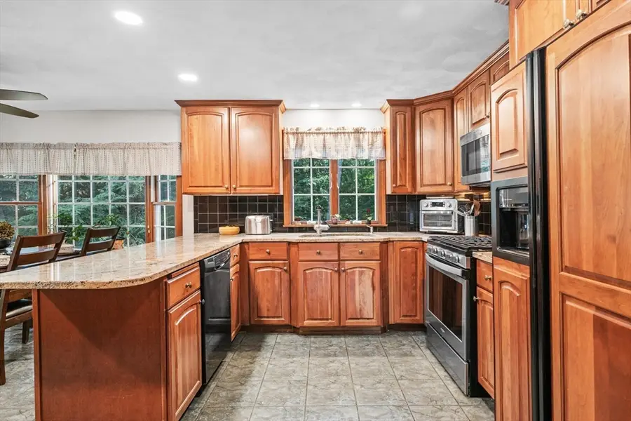 18 Heritage Lane, Lynnfield, MA 01940 - #3