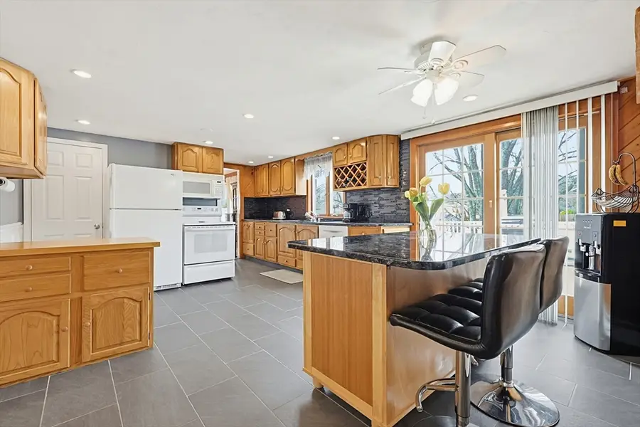 49 Brown St, Attleboro, MA 02703 - #2