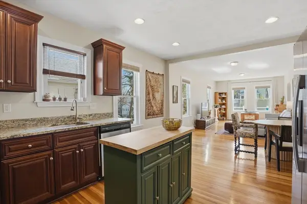 22 Greenhood St #22, Dedham, MA 02026