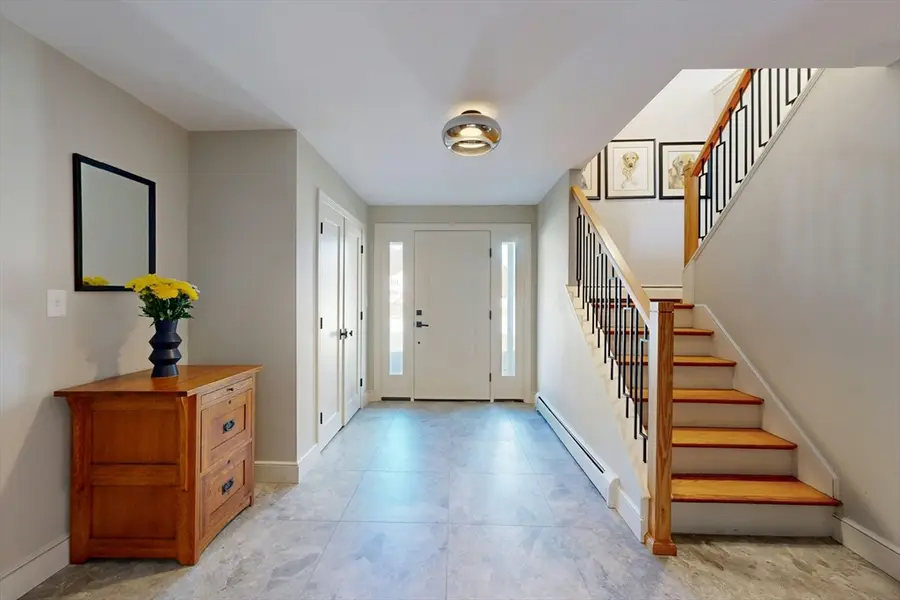 25 Longmeadow Rd, Medfield, MA 02052 - #2