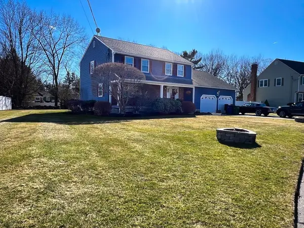 29 Louanis Drive, Reading, MA 01867