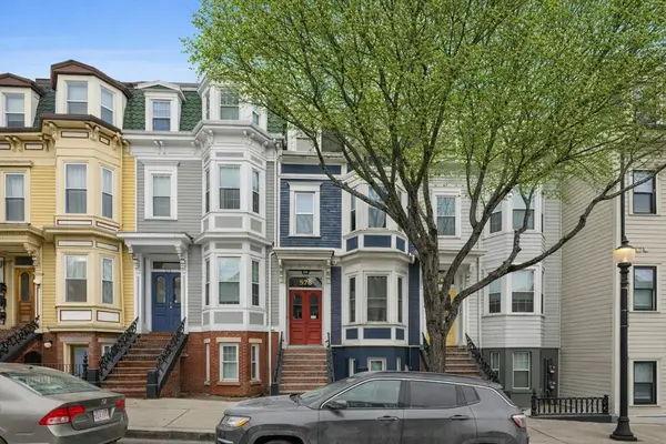 576 E Broadway #3, Boston, MA 02127