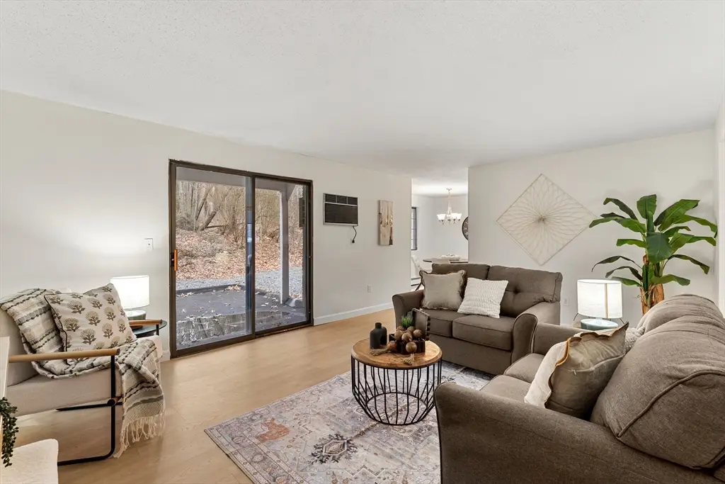 1720 Skyline Drive #15, Lowell, MA 01854 - #1