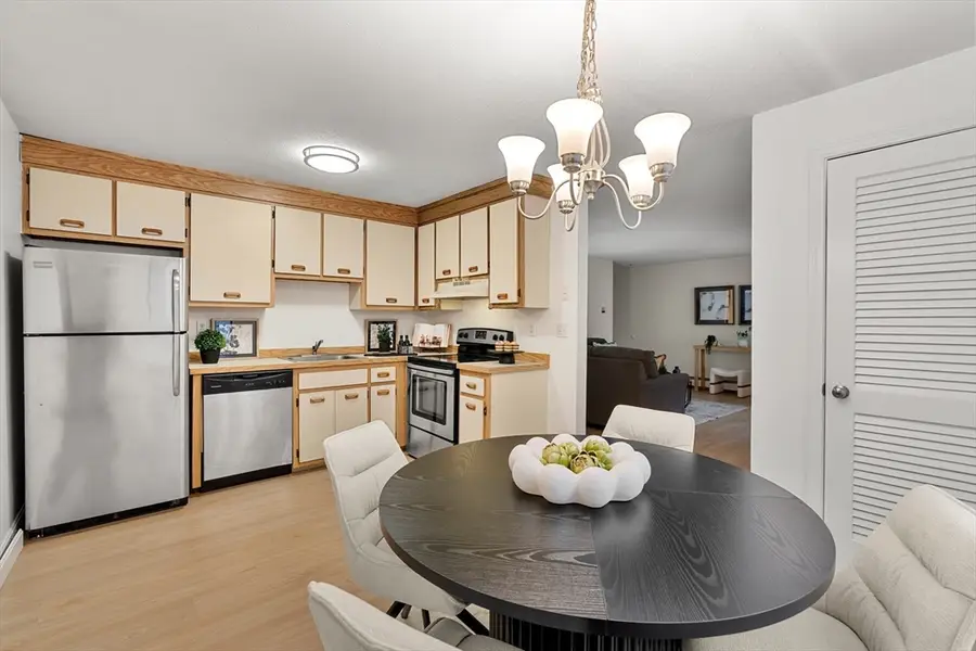 1720 Skyline Drive #15, Lowell, MA 01854 - #3