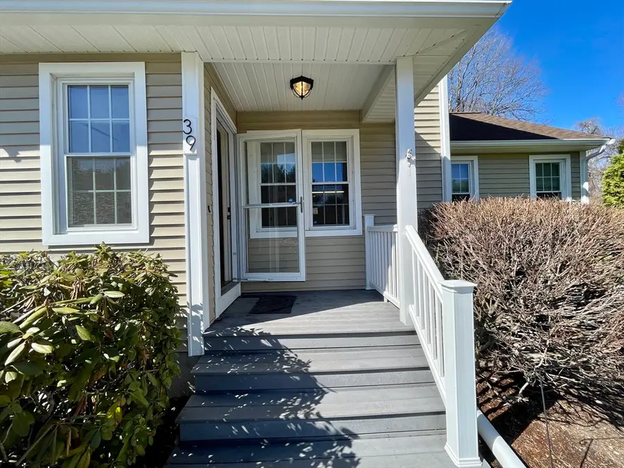 39 Godfrey Ln #39, Milford, MA 01757 - #2