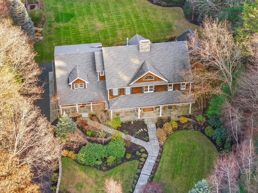 14 Wolfpen Ln, Southborough, MA 01772 - #2