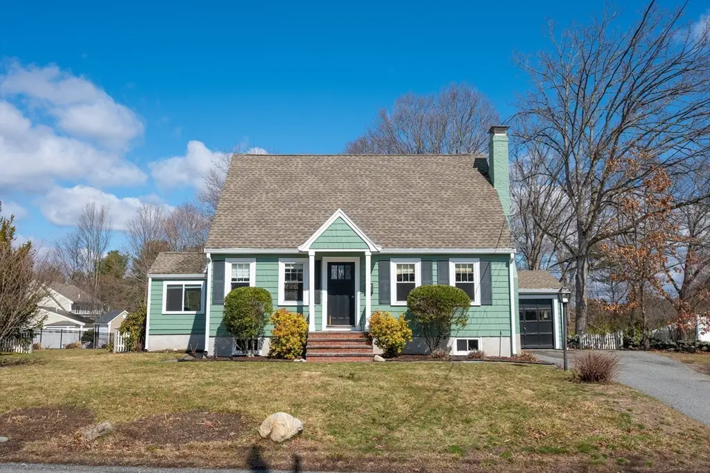25 Wakefield St, Reading, MA 01867 - #1