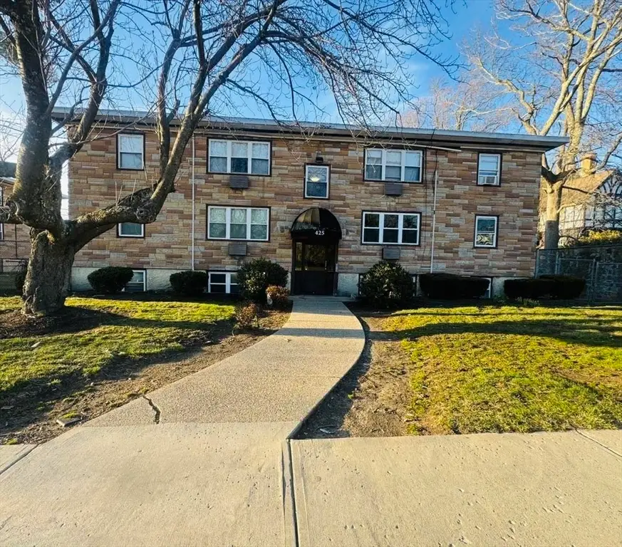 425 West Elm St #7, Brockton, MA 02301 - #2