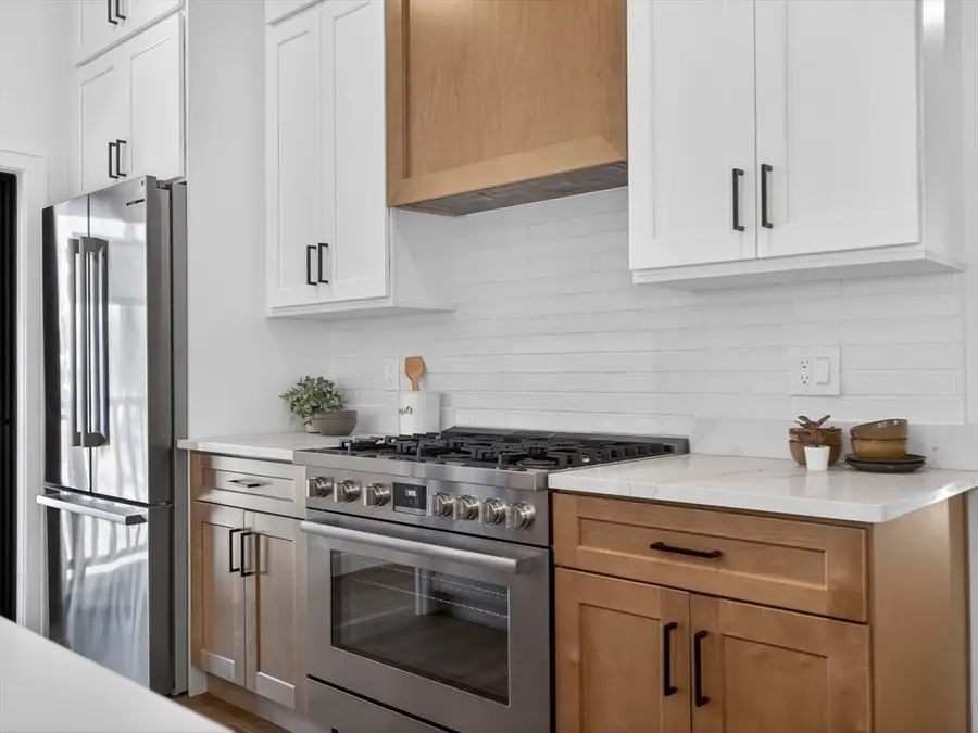 14 Hamlet #B, Somerville, MA 02143 - #3