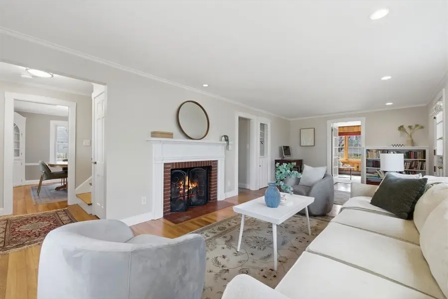 31 Fuller Rd, Lexington, MA 02420 - #3