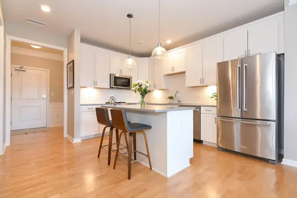 6 Overlook Dr #403, Andover, MA 01810