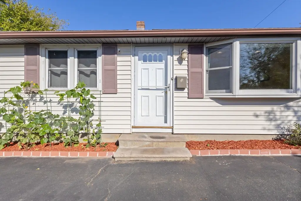 14 Vining St, Malden, MA 02148 - #1