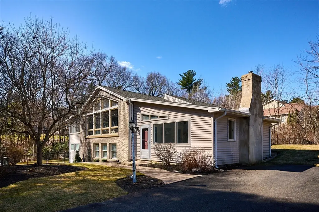 14 Sylvan Dr, Westfield, MA 01085 - #1