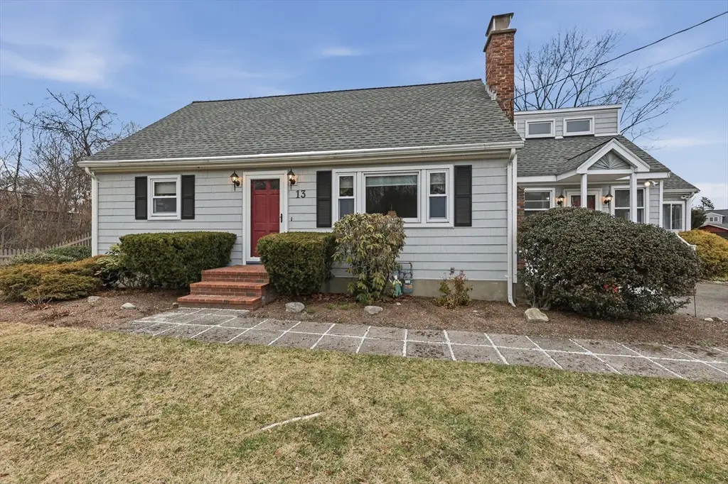 13 Avon Drive, Hudson, MA 01749 - #1