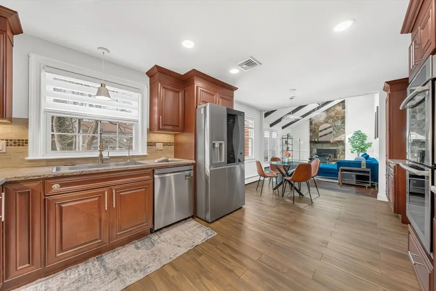 33 Old Farm Rd, Reading, MA 01867 - #2