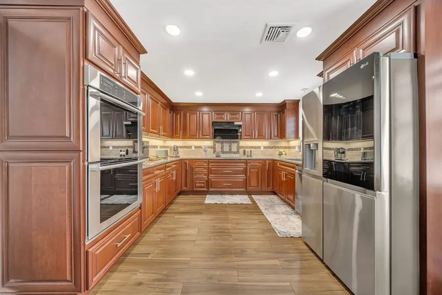 33 Old Farm Rd, Reading, MA 01867 - #3