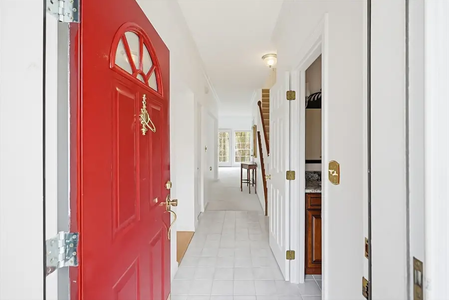 6 Balcom Dr., Foxboro, MA 02035 - #3