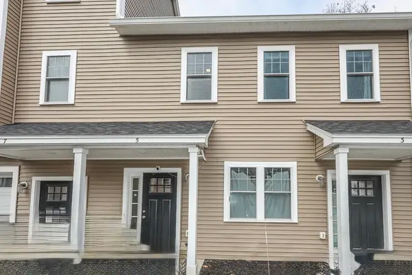 7 Gorham St #5, Chelmsford, MA 01824