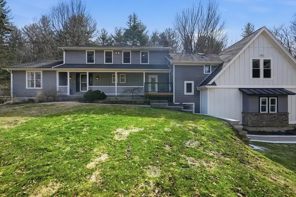 100 South Loomis, Southwick, MA 01077