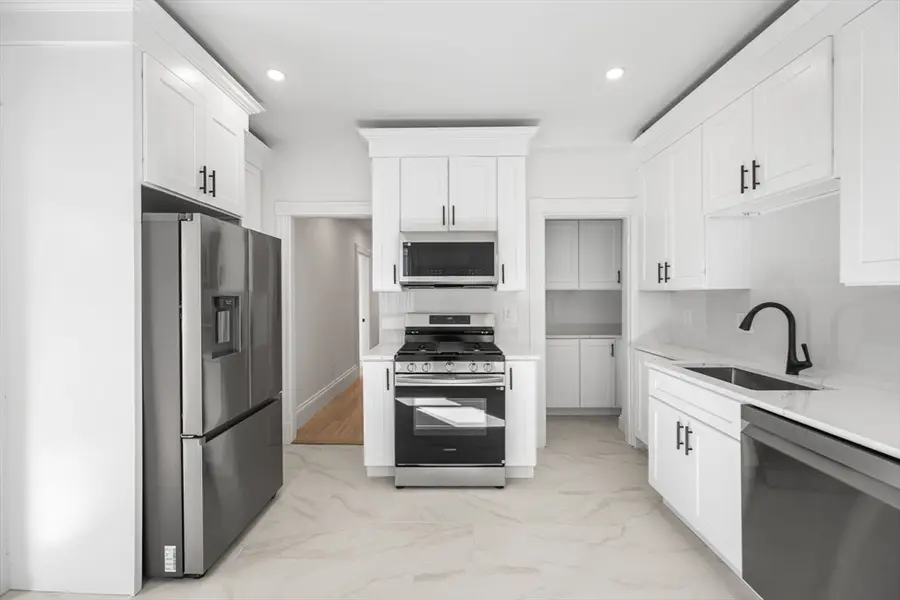 66 Sixth St #2, Cambridge, MA 02141 - #2