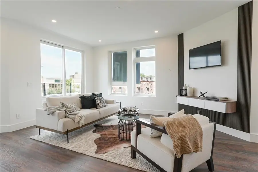 29 Woodford St #1, Boston, MA 02125 - #3