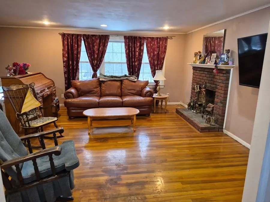 30 Highland St, East Bridgewater, MA 02333 - #3