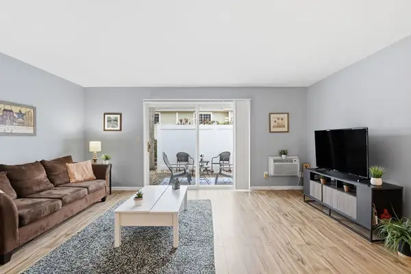 10 Nancy Rd #6, Easton, MA 02375