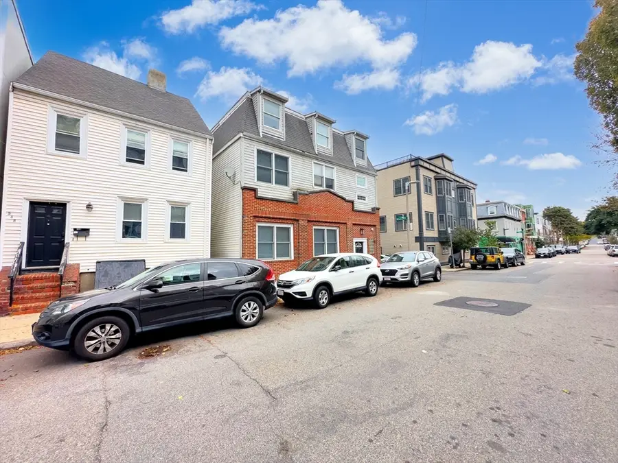 550 E 3rd St, Boston, MA 02127 - #3