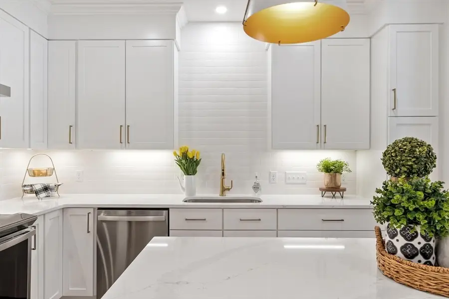 89 Oliver Pond Circle #4, Franklin, MA 02038 - #3