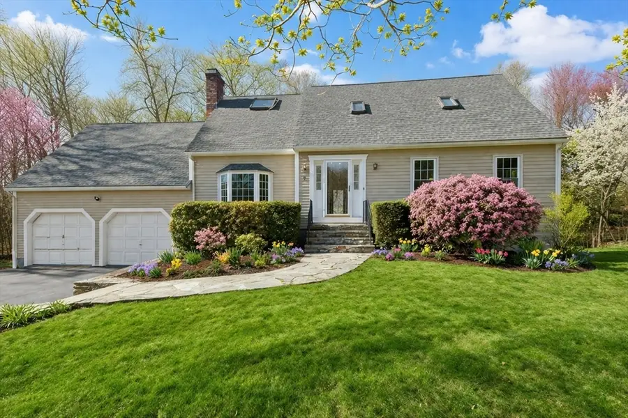 9 Heritage St, Shrewsbury, MA 01545 - #2