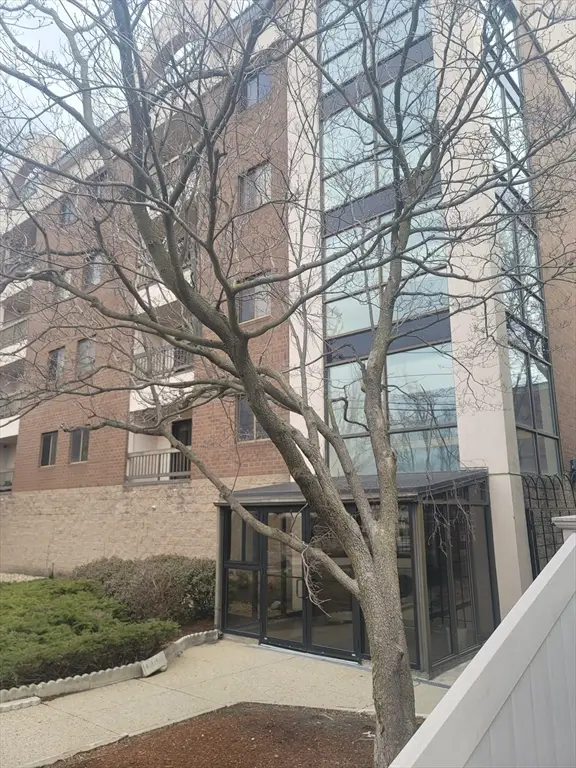 24 Corey St #201, Everett, MA 02149