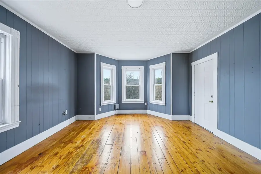 348 Fairmount St, Fitchburg, MA 01420 - #3