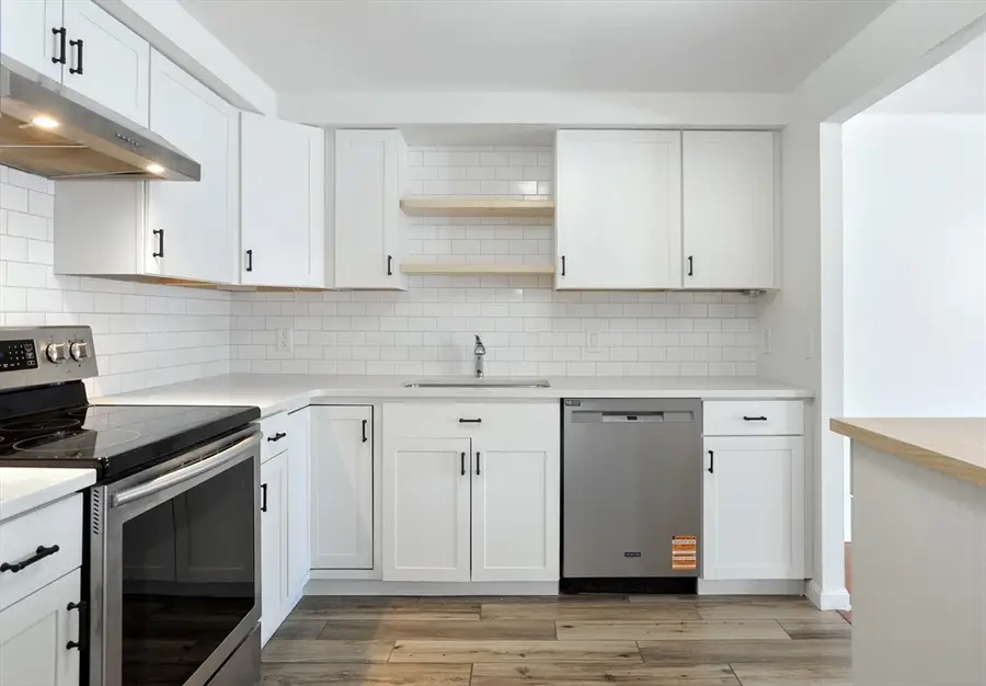 1 Commodore Court #202, Hull, MA 02045 - #2