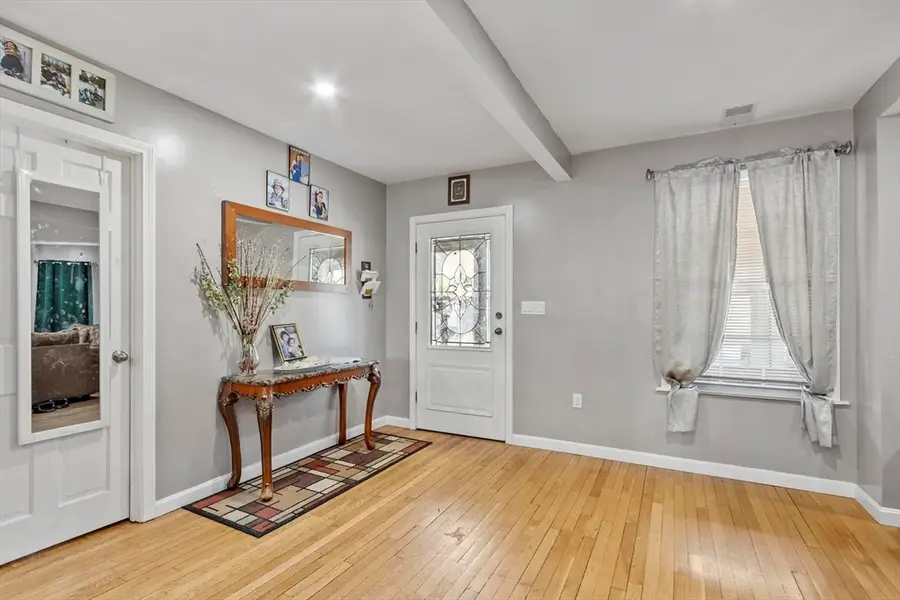 38 Burdette Rd, Dracut, MA 01826 - #2