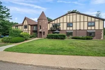 9 Rainbow Pond Drive #6, Walpole, MA 02081