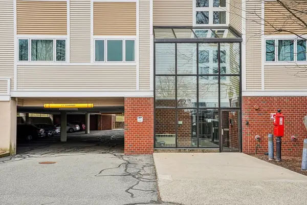 35 Desmoines Road #209, Quincy, MA 02169