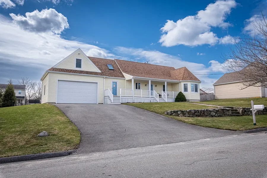 3 Deerfield Ln, Fairhaven, MA 02719 - #3