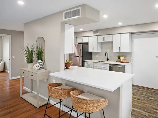 6 Beals Cove Rd #H, Hingham, MA 02043