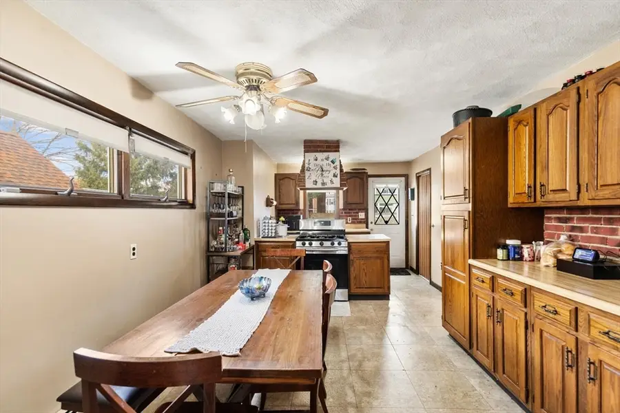 63 Woodville St, Everett, MA 02149 - #3