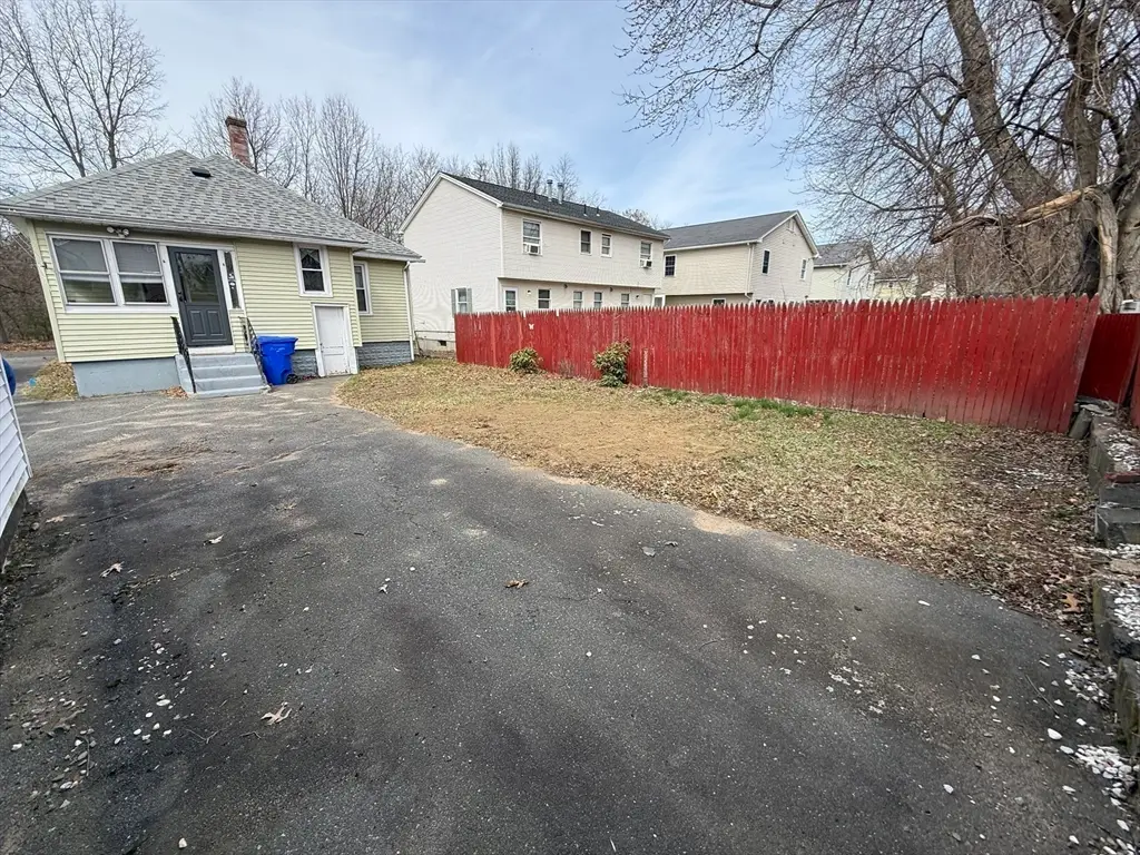 145 Moxon St, Springfield, MA 01151 - #1