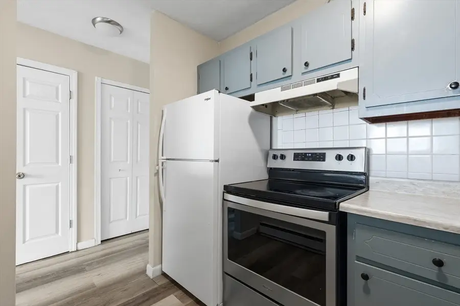 27 Willis St #6, Framingham, MA 01702 - #3