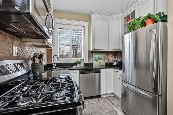 60 Charlesgate E #106, Boston, MA 02215