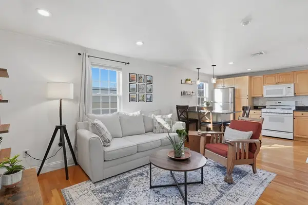 11 Columbia Rd #7, Wakefield, MA 01880