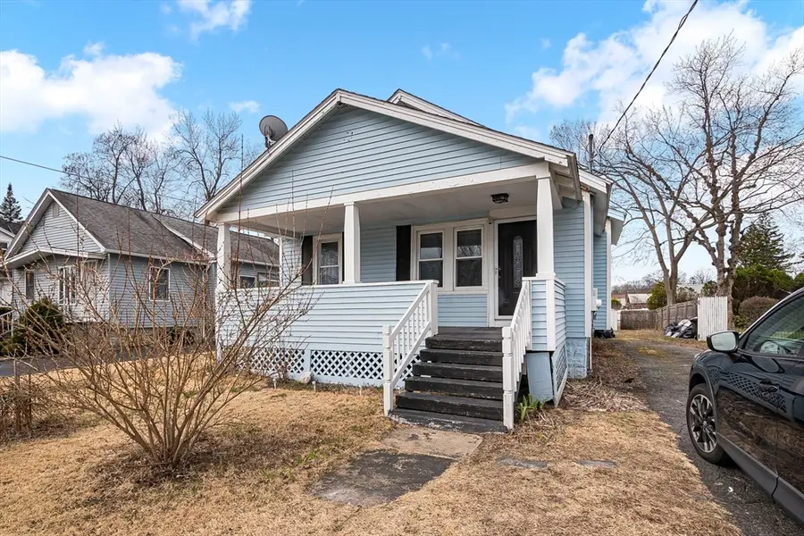 74 Kensington St, Feeding Hills, MA 01030 - #2