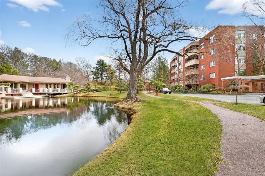 99-60 Florence Street #3D, Newton, MA 02467 - #2