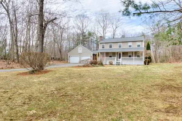 33 Dogwood Road N., Hubbardston, MA 01452