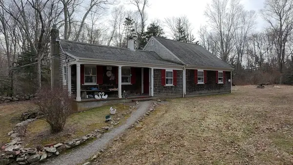 250 Main Rd, Westport, MA 02790