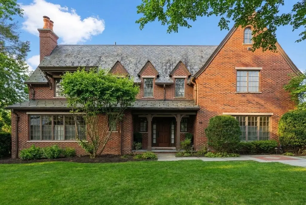 66 Montrose St, Newton, MA 02458 - #1