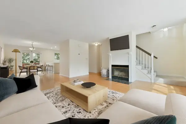 1045 Washington Street #2, Newton, MA 02465